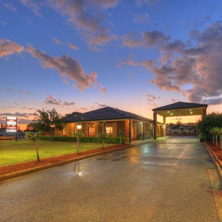Bushman'S Motor Inn Parkes Eksteriør bilde
