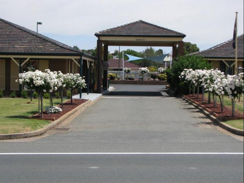 Bushman'S Motor Inn Parkes Eksteriør bilde