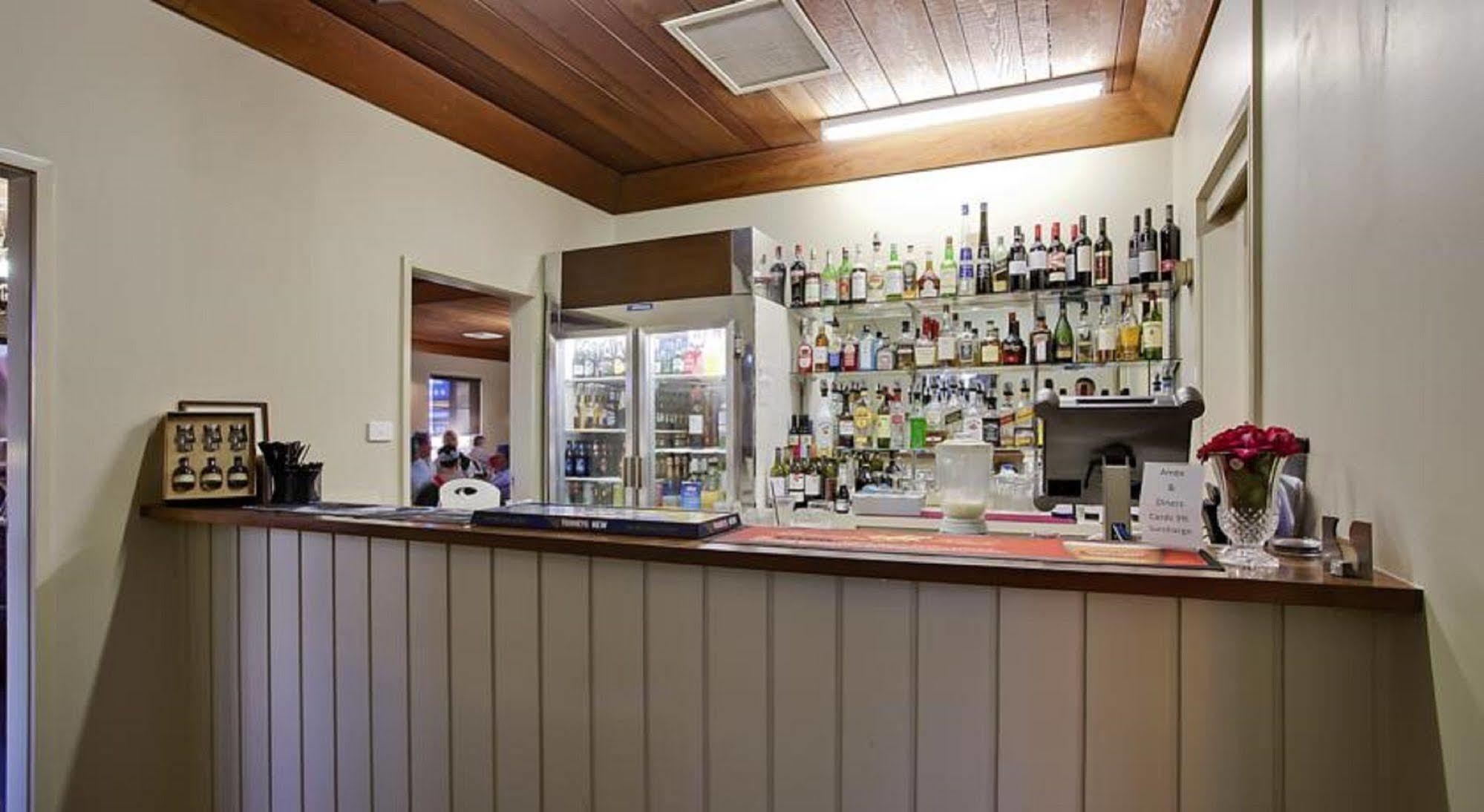 Bushman'S Motor Inn Parkes Eksteriør bilde